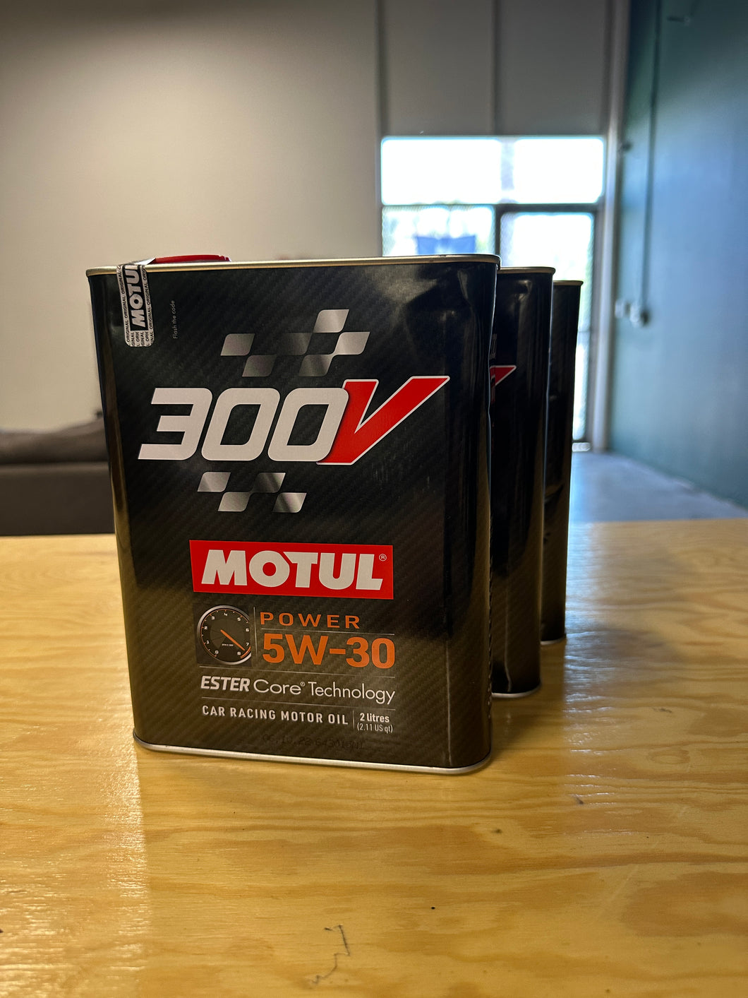 Motul 300V Power Racing Motor Oil 5W-30